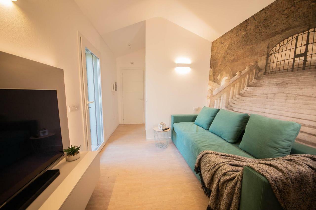 Apartamento Gardenhouse Sarzana Exterior foto